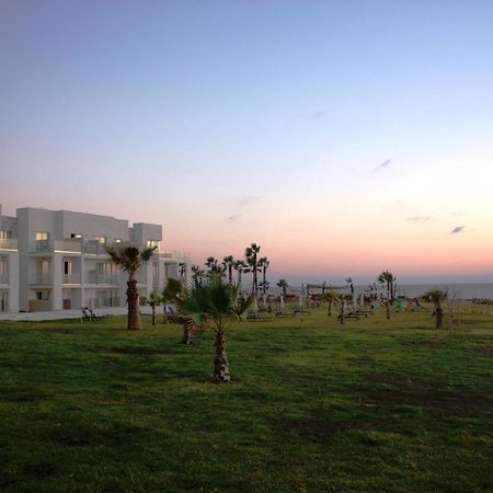 Gold Lagoon Kosher Hotel Paphos Bagian luar foto