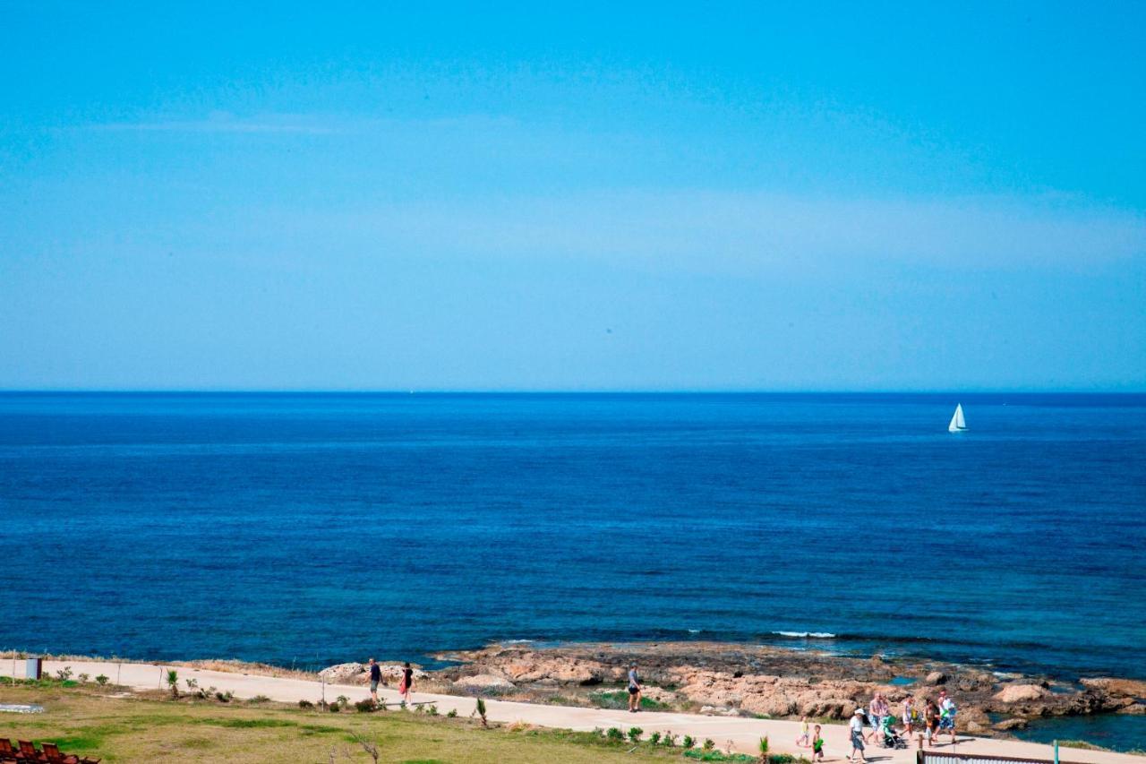 Gold Lagoon Kosher Hotel Paphos Bagian luar foto