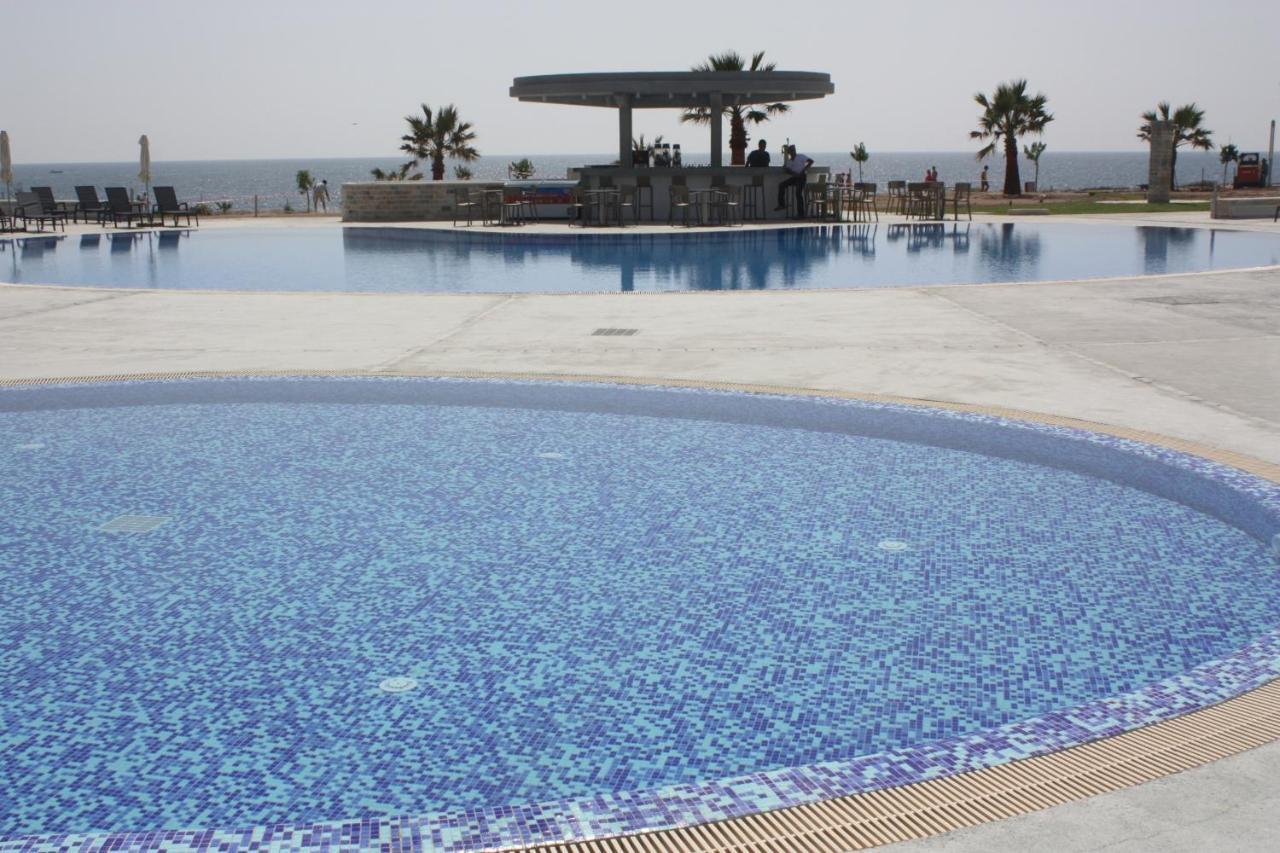 Gold Lagoon Kosher Hotel Paphos Bagian luar foto