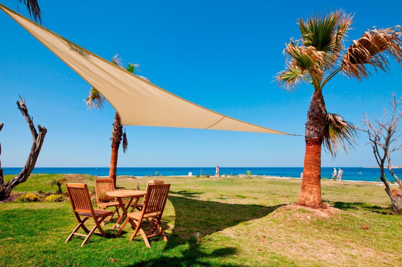 Gold Lagoon Kosher Hotel Paphos Bagian luar foto